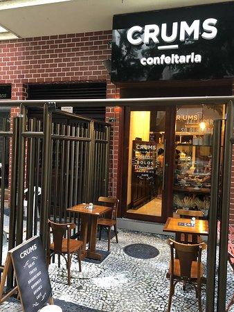 Crums Confeitaria